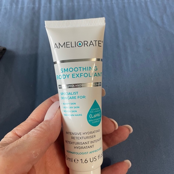 Closet Clear Out Sale! Body Bag Gift Set - all brand new items to pamper you - Picture 6 of 10